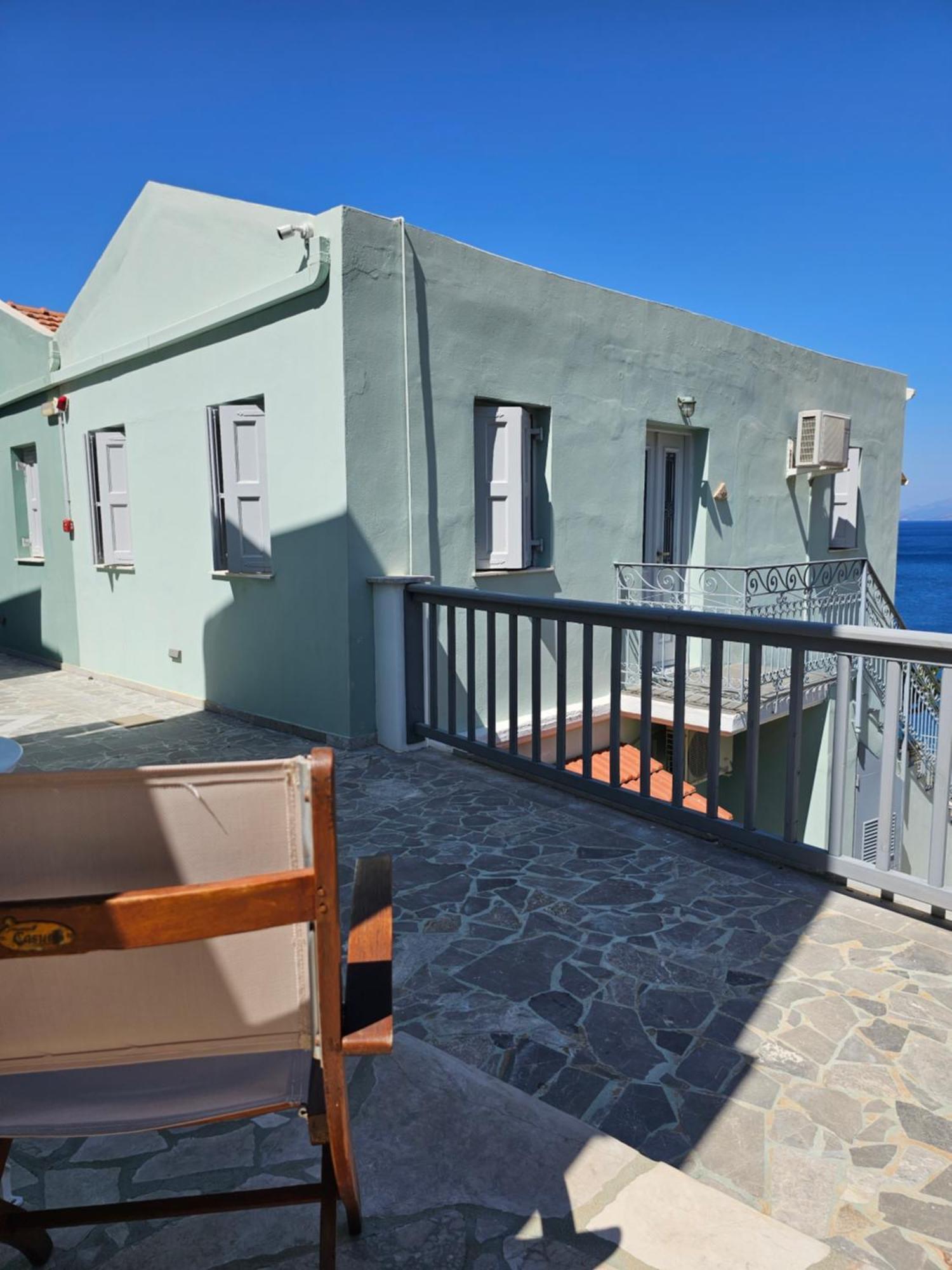 Niriides Hotel Apartments Simi Exterior foto